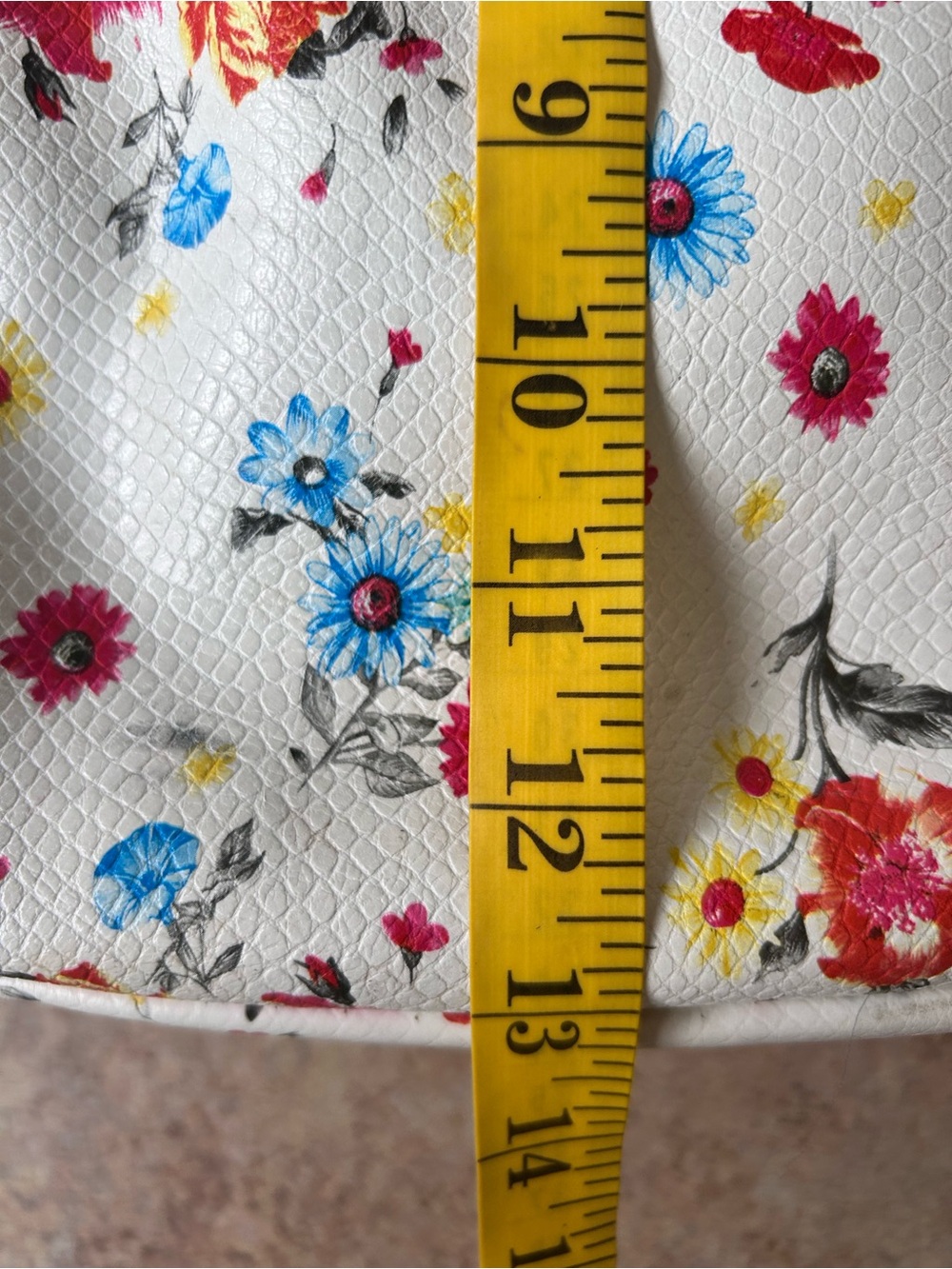 Moda Luxe Faux Leather Floral Print Bavkpack good clean condition - Picture 6 of 10